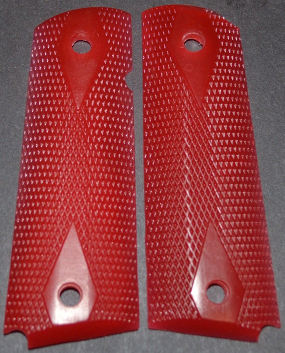 1911 full size pistol grips color change at 86F red to clear