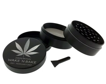 Personalized Grinder Name & Est Date Premium Engraved 4 Layer Metal Square Old School Custom Herb Tobacco Grinder Pollen Collector Gift