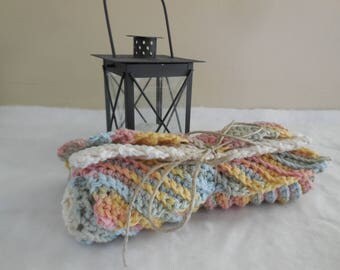 crochet dish cloths, crochet wash cloths, pastel wash cloths, pastel dish cloths
