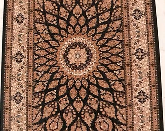 Beautiful Persian Rugs Available in Different Sizes & Colors