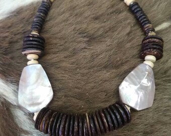 Vintage shell necklace vintage wooden necklace african style necklace beach style necklace costume jewelry necklace