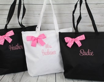 9 Personalized Zippered Tote Bag Bridesmaids Gift- Bridesmaid Gift- Personalized Bridesmaid Tote - Wedding Party Gift - Wedding Totes