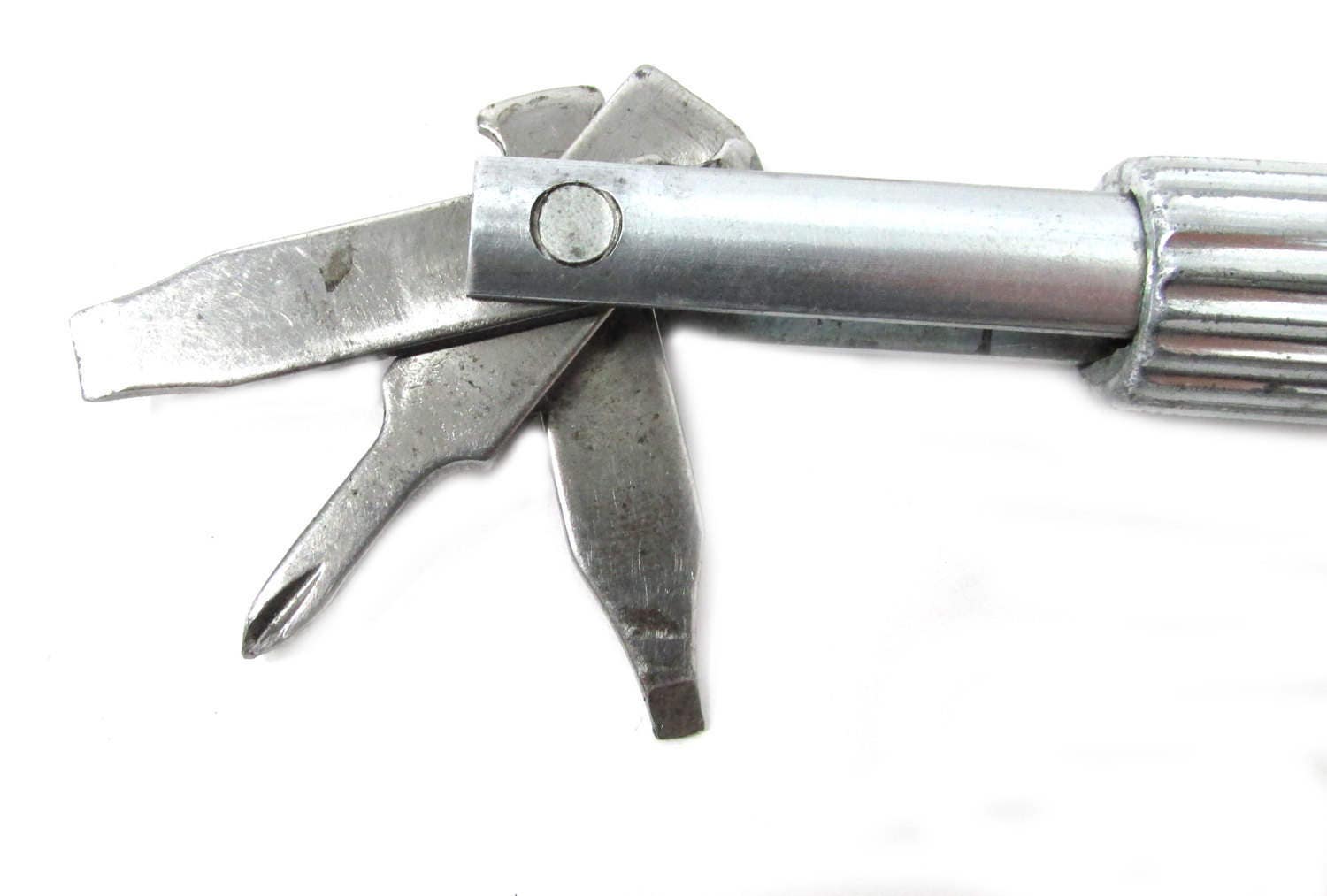 Ratchet Versatool Ratcheting Screwdriver Vintage Old Hand Tool Tools from treasuresofodie on