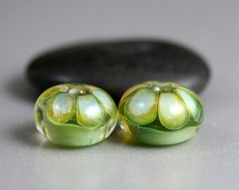 Lampwork Glass Beads - Green - Lampwork Beads - Pair