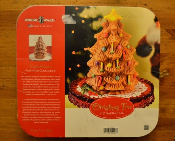 Nordic Ware 3D Christmas Tree Cake Pan Bundt Bakeware