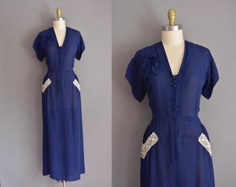 vintage 1940s dress. 40s gorgeous navy blue full length vintage rayon dress