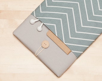 Macbook sleeve / Laptop case / Macbook pro 13 case / 13" Laptop sleeve / padded with pockets - Chevron ash