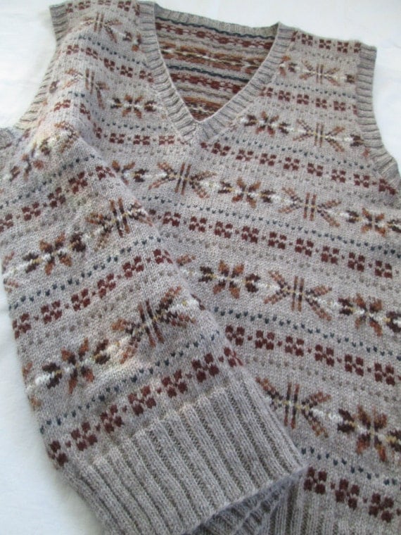 Hand Knit Vest Fair Isle Men Highland Wool Slipover Size 42