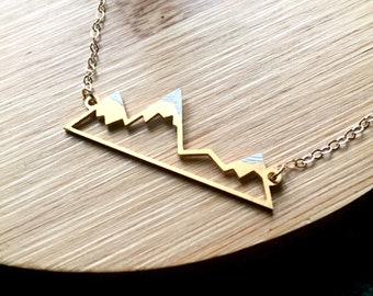 Mountain Necklace / Snowy Mountain Necklace / Gold Mountain Range Necklace / Dainty Mountain Pendant / Snowy Mountain Top / Hiking Necklace