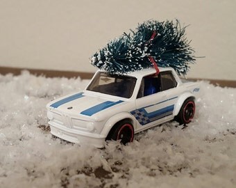 Collectible Hotwheels 2002 BMW Bottlebrush Tree Christmas Ornament
