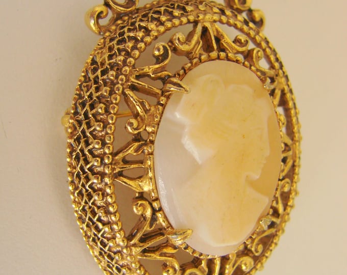 Vintage Florenza Designer Signed Hand Carved Shell Cameo Brooch Ornate Goldtone Jewelry Jewellery
