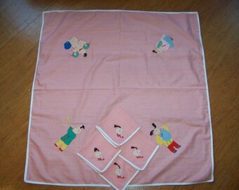 Vintage Asian Figural Embroidered Tea Cloth Set Hand Done