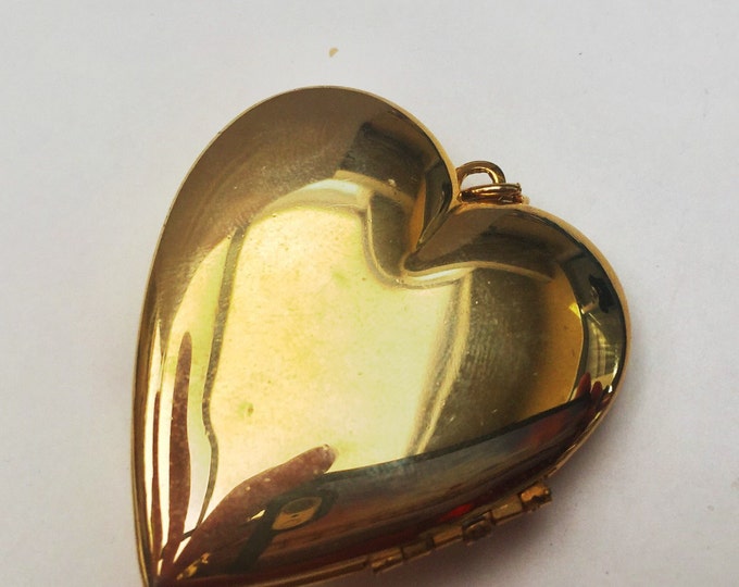 Gold Heart Locket Pendant - White pearl - Butterfly - charm -gold-plated