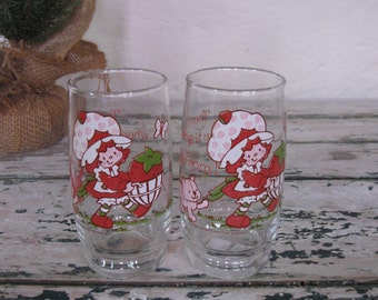 Pair of Strawberry Shortcake Drinking Glasses// There's more where this came from//