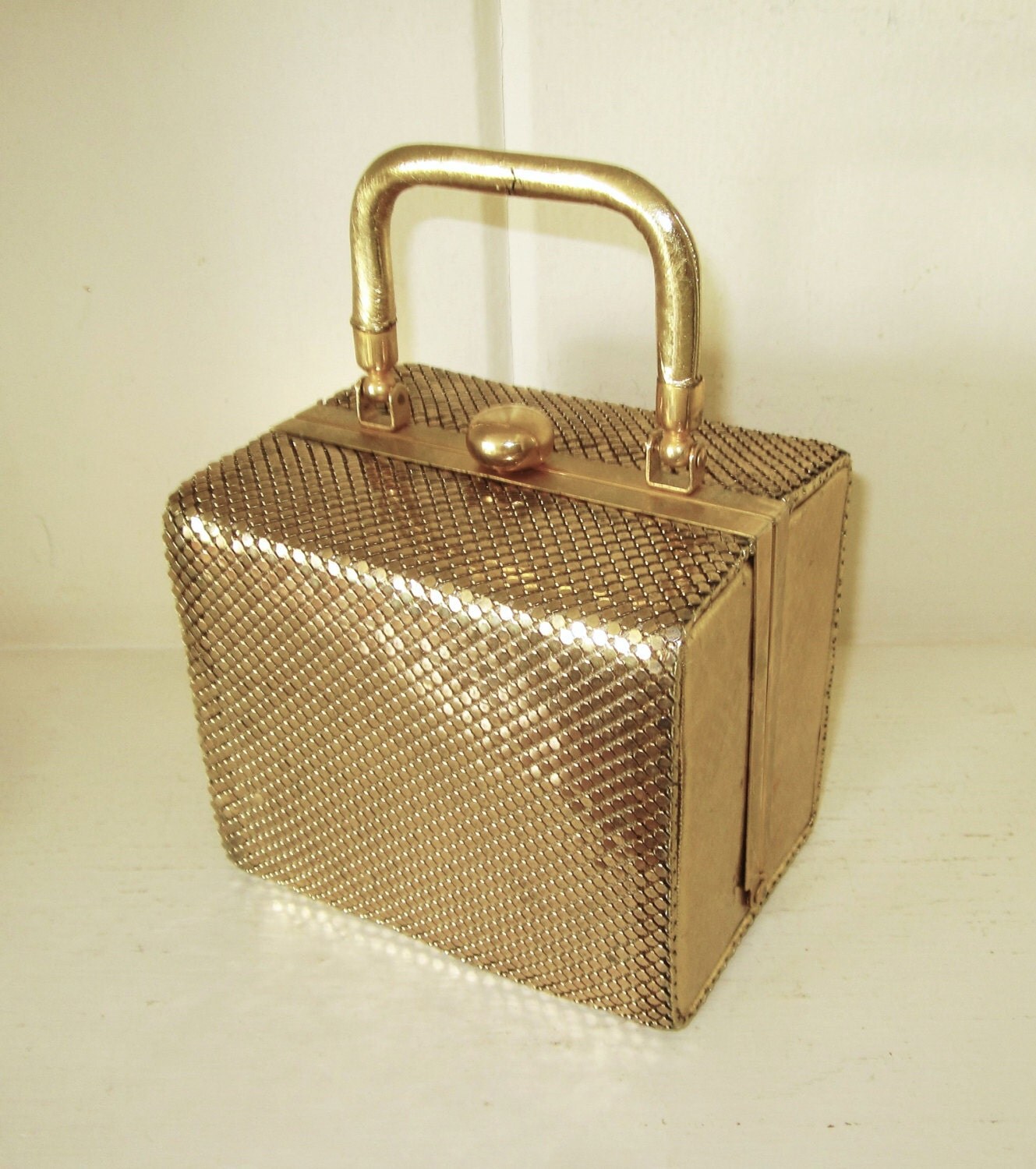 gold box purse