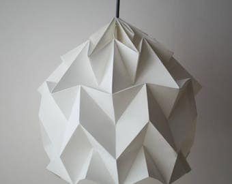 Origami lamp. Paper lamp. Nordic design lamp. Lamp of Scandinavian design. Model white Luzada.