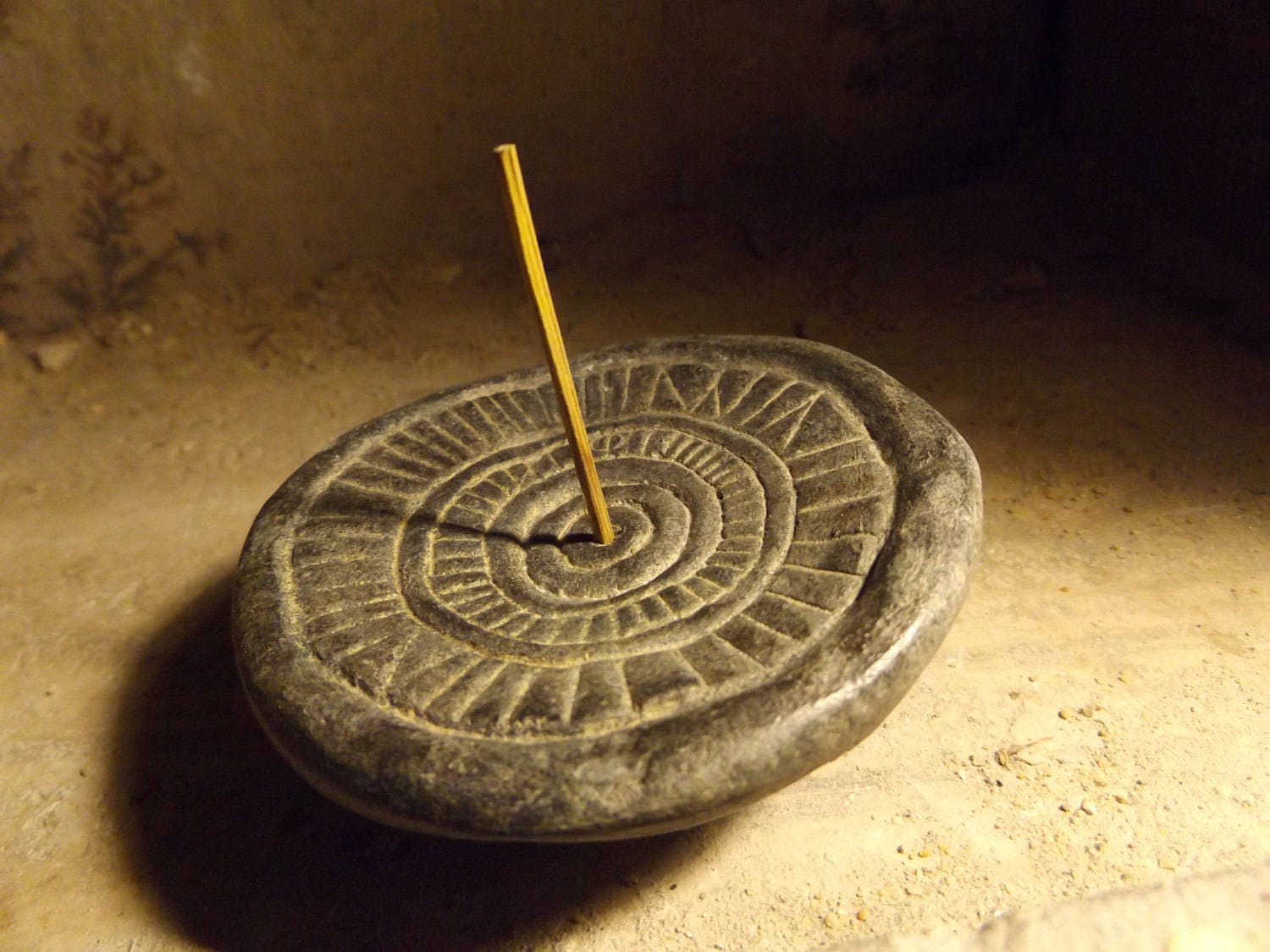 Sundial calendar - Mesopotamia - Ancient Qumran 200 B.C.E Solar year clock