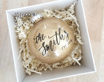 Personalized established NEWLYWED CHRISTMAS ORNAMENT gift with calligraphy - One (Gold)