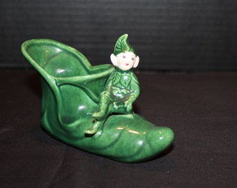 Vintage Treasure Craft California Pottery Pixie, Elf, Sitting on Elf Shoe, Green Elf Planter, Shoe Planter, Christmas, Wee Wuns (X047)