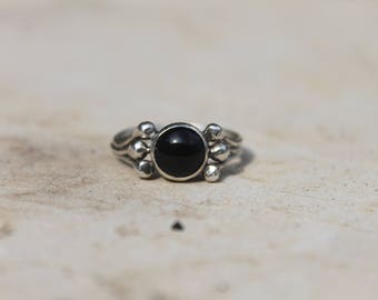 Black onyx Ring, silver black ring, Class ring, Healing crystal ring, black Punk ring, black statement ring, protection ring, biker ring, :)
