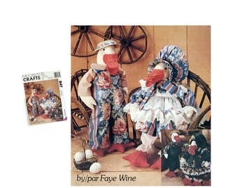 Vintage Stuffed Geese Dolls With Clothes Sewing Pattern, McCall's Crafts 847, Goose Pattern, Lady Goose, Man Goose, DIY Bird, Faye Wine 1993