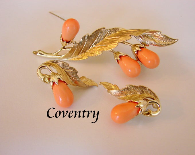 Vintage Sarah Coventry Demi Parure Brooch & Earrings / Coral Lucite Teardrops / Designer Signed / Jewelry / Jewellery