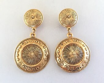 Vintage CHANEL 1990 Double Circle Drop Clip On Earrings