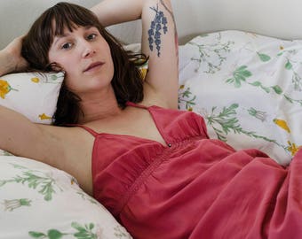 Raw Silk Nightie || Vintage 90s Victoria's Secret Slip - Pink Babydoll Slip - 90s Lingerie - Pink Silk Slip Dress - 90s Silk Nightgown