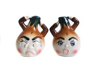Onion Salt and Pepper Shakers, Crying Onion, Anthro, Vintage Anthropomorphic Vegetable Salt and Pepper Shakers
