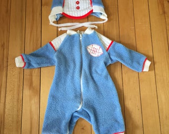 Vintage 1980s Baby Infant Boys Blue Terry Cloth Football Sleeper Hat Set! Size Newborn