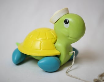 Turtle Fisher price, fisher price toys, pull toys vintage