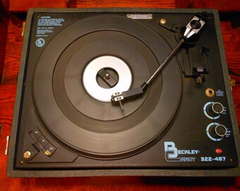 Vintage Portable Phonograph Turntable Beckley Cardy Model 322-487