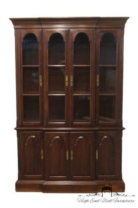 ETHAN ALLEN Court 52 Lighted Breakfront China