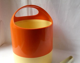 Ice bucket orange 1970 vintage / retro ice with his claw bucket / plastic orange yellow / ice bin / champagne bucket / kitsch