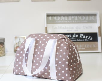 An insulated lunch bag - bag sewing kit