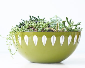 RESERVED FOR EDS- Vintage Cathrineholm Bowl, Avocado Green Lotus Bowl, 9 1/2"