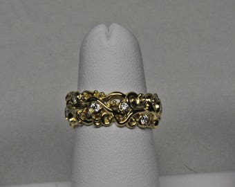 Petite Mists of Avalon Band with Diamonds in 18K Gold Size 5 1/2