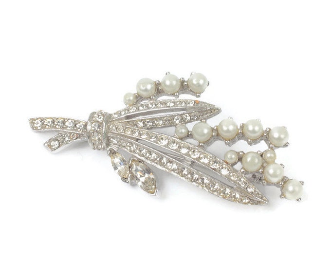 Simulated Pearl and Rhinestone Brooch Floral Design Silver Tone Vintage