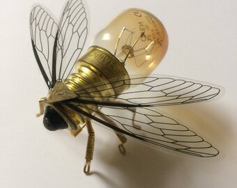 Save the Bees - Steampunk brooch - Small Bee Lightbulb Brooch - Unique Steampunk Steam Punk Clockwork Jewelry