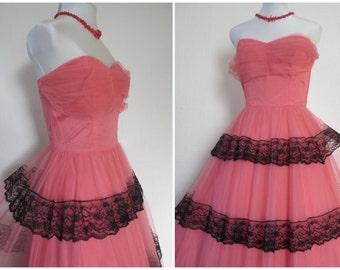 1940s Evening Dress 1950s Prom Dress Long Tulle Taffeta Strapless Party Dress Coral Pink Black Lace Flamenco Style Dance Dress XS / S