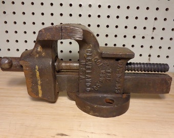 p.s.&w. co. peck stow and wilcox co. vintage drill brace and