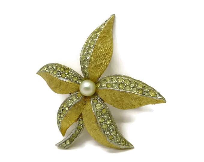 Weiss Poinsettia Gold Tone Rhinestone Faux Pearl Vintage Brooch