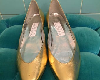 70s Jazz Gold Flats Womens Size 7 Vintage