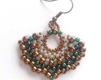 beadwoven earrings, green earrings, handmade earrings, seed beads earrings, bronze earrings, dangle earrings, boho chic earrings, beaded