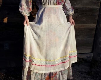 Vintage 1970's Gunne Sax Floral Flower Full Length Long Peasant Apron Dress sz 11 today's sz 7, 8 or 6