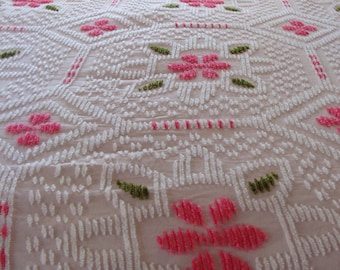 Vintage Chenille Bedspread Pink Flowers 50's Fringe Pretty 1950's Twin Size Beautiful Lovely Girly Retro Shabby Chic Bedding Green White