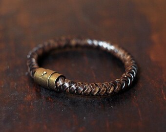 Brown Leather Bracelet. Mens Leather Bracelet. Leather Magnet Wrap Bracelet. Braided Bracelet for Man and Woman Jewelry. Magnetic Bracelet