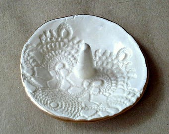 OFF WHITE Lace Ceramic Ring Holder Bowl edged in gold