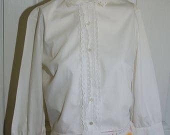 SALE Vintage 1950’s White Good Girl Blouse with Eyelet Trim