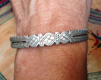 Old Berber Silver bracelet bangle from S. Morroco